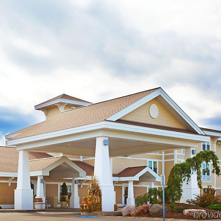 Holiday Inn Express & Suites Iron Mountain By Ihg Εξωτερικό φωτογραφία