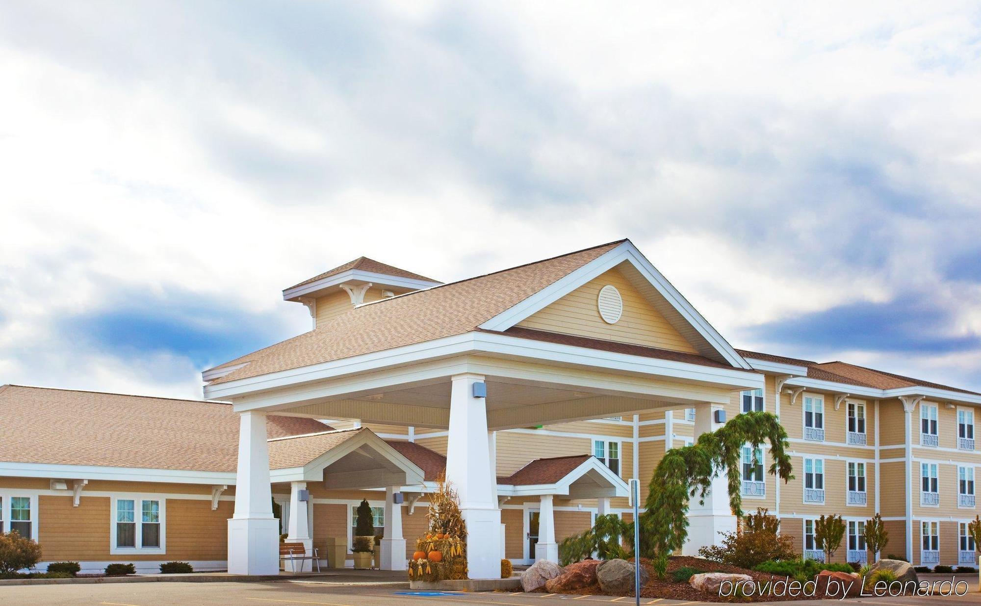 Holiday Inn Express & Suites Iron Mountain By Ihg Εξωτερικό φωτογραφία