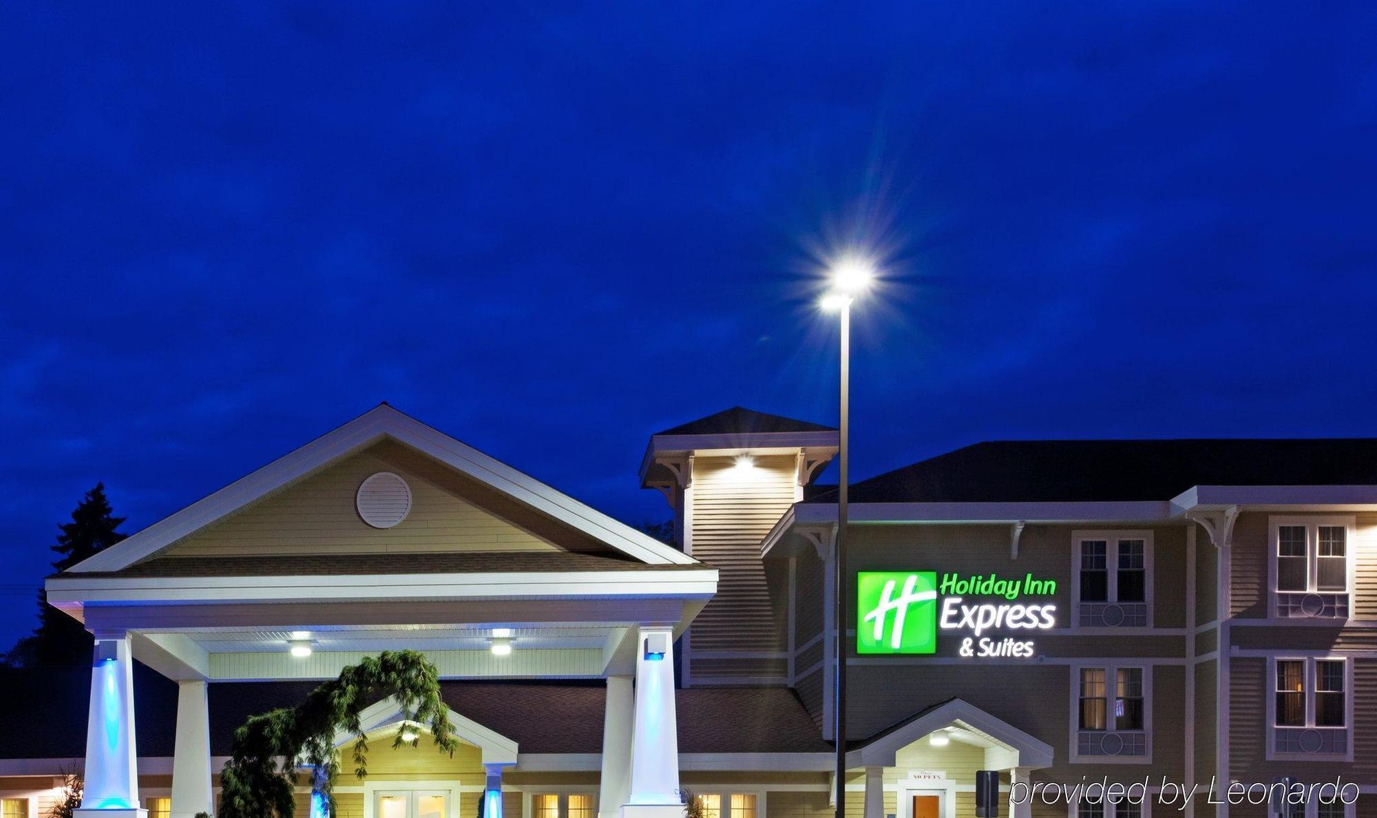 Holiday Inn Express & Suites Iron Mountain By Ihg Εξωτερικό φωτογραφία