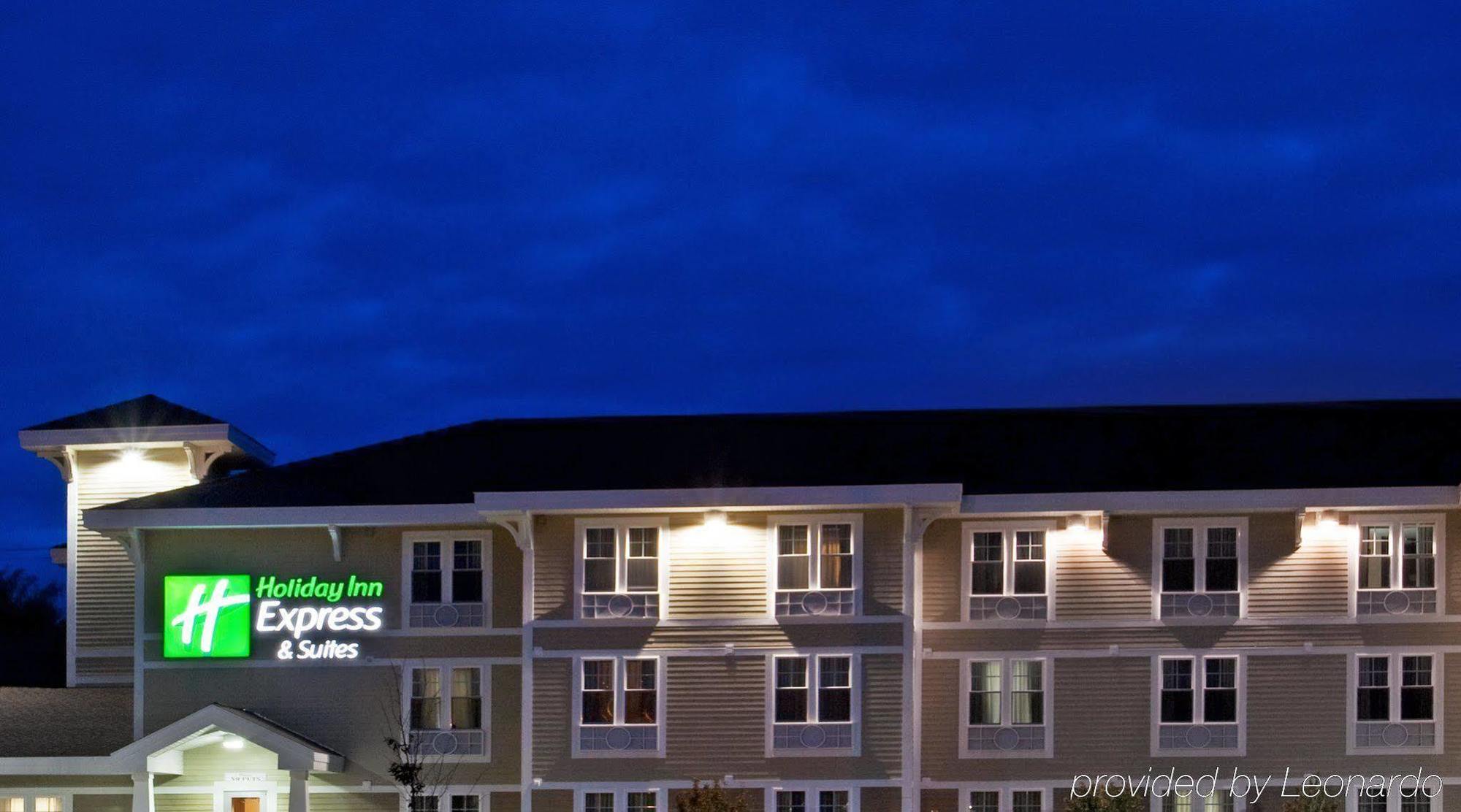 Holiday Inn Express & Suites Iron Mountain By Ihg Εξωτερικό φωτογραφία