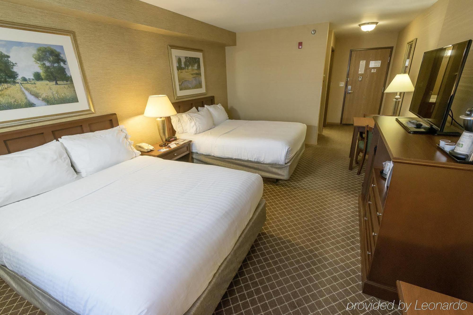 Holiday Inn Express & Suites Iron Mountain By Ihg Εξωτερικό φωτογραφία