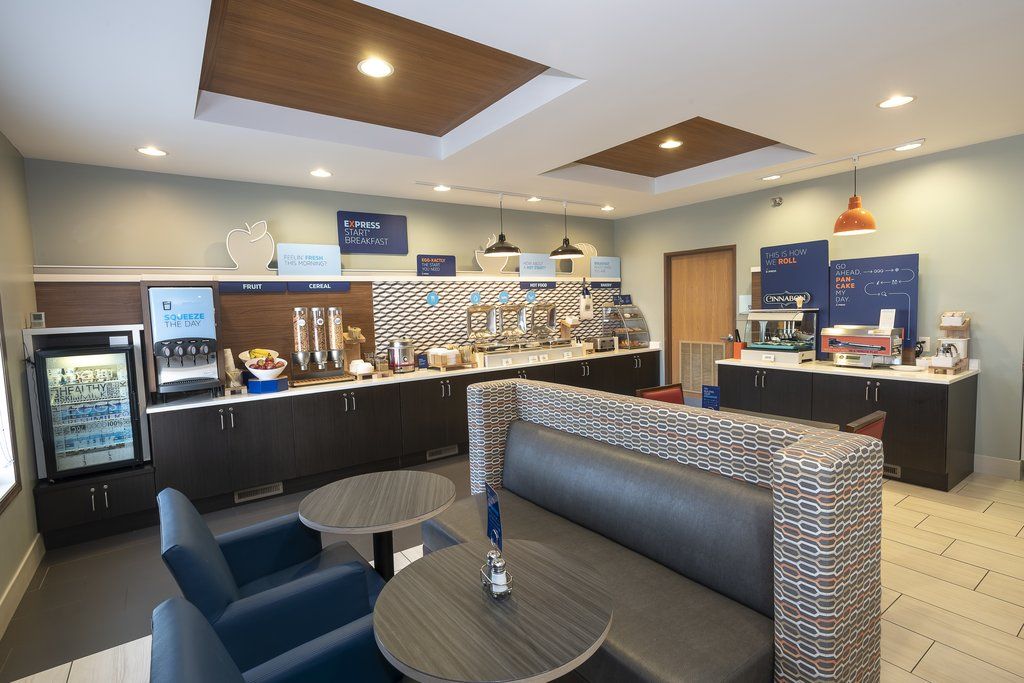 Holiday Inn Express & Suites Iron Mountain By Ihg Εξωτερικό φωτογραφία