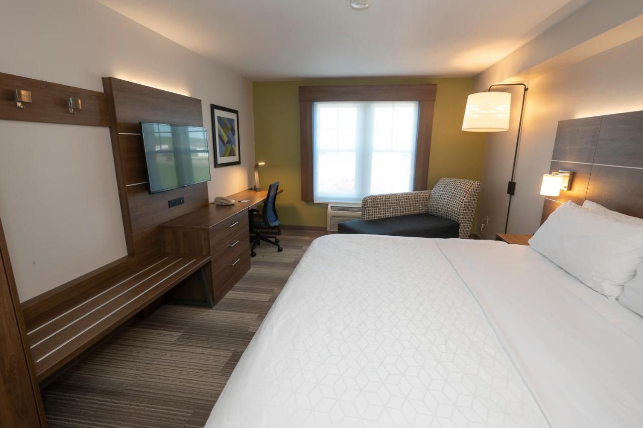 Holiday Inn Express & Suites Iron Mountain By Ihg Εξωτερικό φωτογραφία