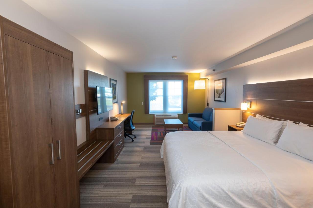 Holiday Inn Express & Suites Iron Mountain By Ihg Εξωτερικό φωτογραφία